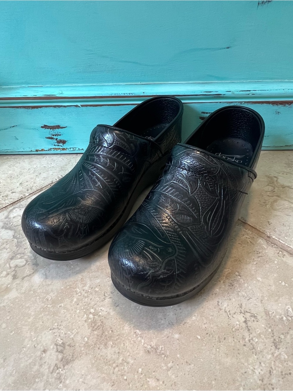 Dansko Professional Black Tooled Leather Clog Women’s Size 39 U.S. 8.5